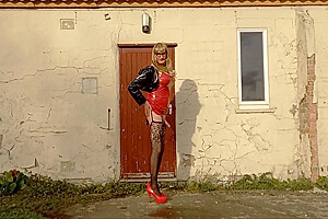 Cd Posing And Pissing Outdoors