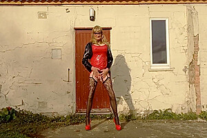Cd Posing And Pissing Outdoors