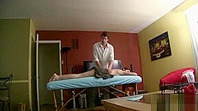 Chap Is Having A Hard Time With His Boner During Massage
