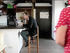 Cheating Stepmommy Housewife Sucks And Fucks Guy While Husband Is Working