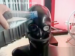 Chick with amazing body in latex