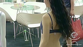 Chinese model in sexy lingerie show 22