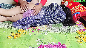 Chup Chap Soi Hui Komal Ko Gaja Ke Choda