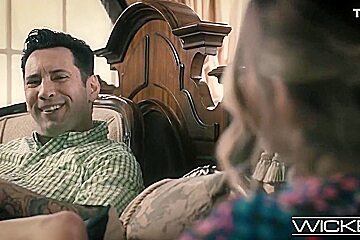 Coco Lovelock, Tommy Pistol And Southern Comfort - Giggly And Cute Blond Babe Gets A Dic