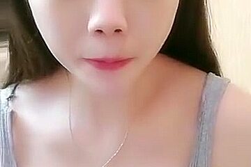 原版 樱桃小丸子 啪啪 - Collection Of Homemade Selfies And Sneak Shots