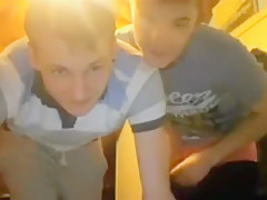 College Lovers Give Blowjobs