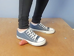 Converse cockcrush and shoejob with cumshot
