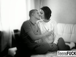 Cozy teen 18+ Liona Spends Her Day Getting Fucked In Bed - TeensFucking