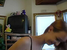 Cum drenched handie slut rides sybian