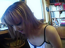 Cum drenched handie slut rides sybian