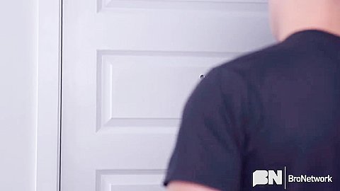 Cumming To An Agreement - Gay Bareback Video - Masqulin