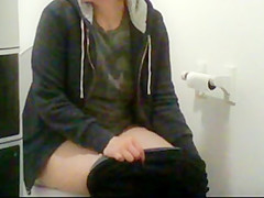 Cunada WC toilet spy