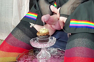 Cup Cake In Rikki Ocean Adds Her Own Homemade Cream To Her And Eats It