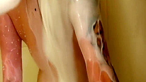 Daisy Milk Shower