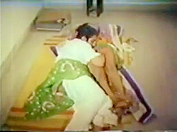 Desi Aunty With Big Boobs Xxx Porn House Wife Saree Sex With Neighbor