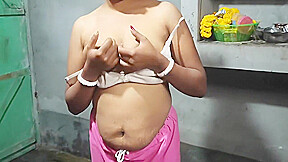 Desi Bhabhi Showing Pussy Indian Bhabhi Ko Jamkar Chudai - Indian Lady