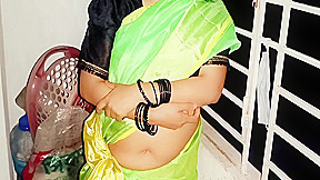 Desi Bhabhi With His Fiance In A Bedroom For Superb Scenes With Clear Bengali Audio