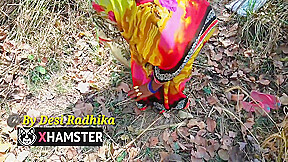 Desi Indian Outdoor Big Boob Aunty Showing Big Ass Big Body Hindi Porn Video