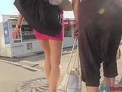 Dirty upskirt in public caught by skilled