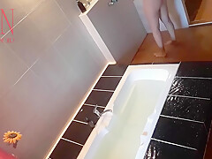 Do You Want To Fuck A Chick Who Washes Her Ass And Pussy In The Shower? Security Camera In The Bath1