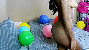 Ebony Balloon Fetish - SoloAustria