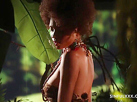 Ebony Gets Wild in the Jungle - Sinfulxxx