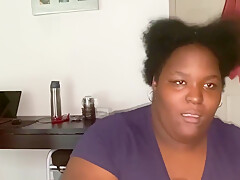 Ebony Girl Gives Sneaky Blowjob
