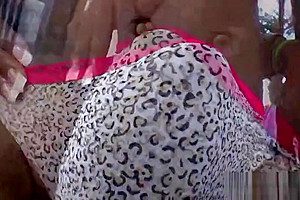 Ebony shemale chick with dick jacking off