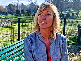 Emmy, 46, massage therapist!