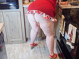 Employee Walked In And Found Boss In The Window And Empty His Cum In Her Pussy