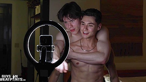 Eros Leo - GuysInSweatpants