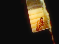 Espiando a mi tia en la regadera