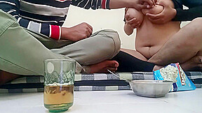 Ex Girl Friend Ne Party Par Bulakar Khade Khde Ghodi Bnkar Pelwaya