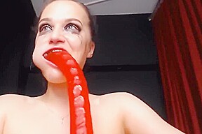 Extremy messy deepthroat (ANGELHOTSTUFF)
