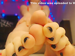 Feet Fetish Femdom Posing Toes