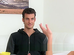 Female casting agent got mindblowing fuck