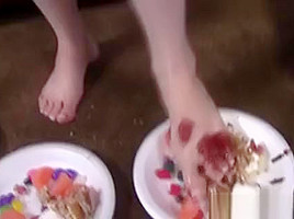 Fetish teen 18+ Smashes Food