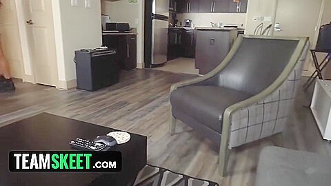 Free Premium Video Tight Pussies Like It Big Free Full Video