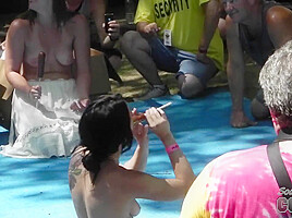 Front Row At The 2011 Saturday Show By Glenn 2 Of 2 - SouthBeachCoeds