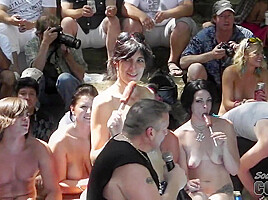 Front Row At The 2011 Saturday Show By Glenn 2 Of 2 - SouthBeachCoeds