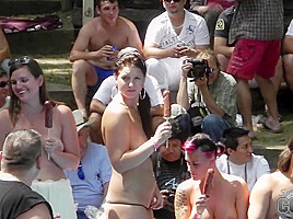 Front Row At The 2011 Saturday Show By Glenn 2 Of 2 - SouthBeachCoeds