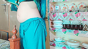 Fun With Friends Chubby White Skin Wife At Home