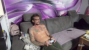 Gamer Vs Girl - Dispute Ends In Hardcore Sex - Shaving Lingerie Anal Cum - Gamer Girl