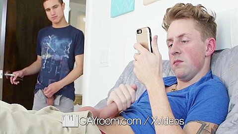 Gayroom Caught Stroking Josh Hunter Fucks Seth Alexander