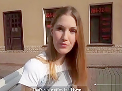 Girl with excellent body is in mood to drill her agent