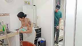 Give My Horny Employee A Good Fuck - Porn In Spanish