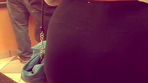 Glimpse Lovely Candid Booty Display