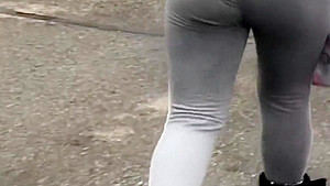 Glimpse Lovely Candid Booty Display