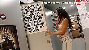 Gloryhole babe sucks cock