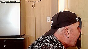 Gloryhole gaydaddy sucks BFs cock in homemade private video